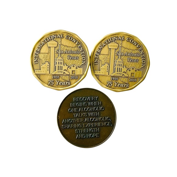 Lot of 24 Alcoholics Anonymous AA Recovery Sobriety Tokens Coins Chips ~ Varied - Picture 4 of 7